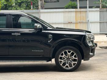 FORD EVEREST 2.0L BI-TURBO 2 CẦU NHẬP KHẨU 20241787104477196_1921776930109827517_g6942579171103842382_255c93ecd3aa4919303eccb574bbeeea