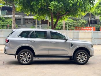 FORD EVEREST 2.0L TITANIUM NHẬP KHẨU 2025 LƯỚT 2 VẠN1787730741160_1921776930109827517_g6942579171103842382_d8d5e6ca55adee48174a93c27bb247e8