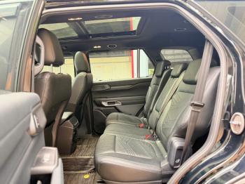 FORD EVEREST TITANIUM 2.0L NHẬP KHẨU 2024 LƯỚT 11.000KM1792483745883_1921776930109827517_g6942579171103842382_cf7c7645f2a99eec4dd55b37ff9b7596